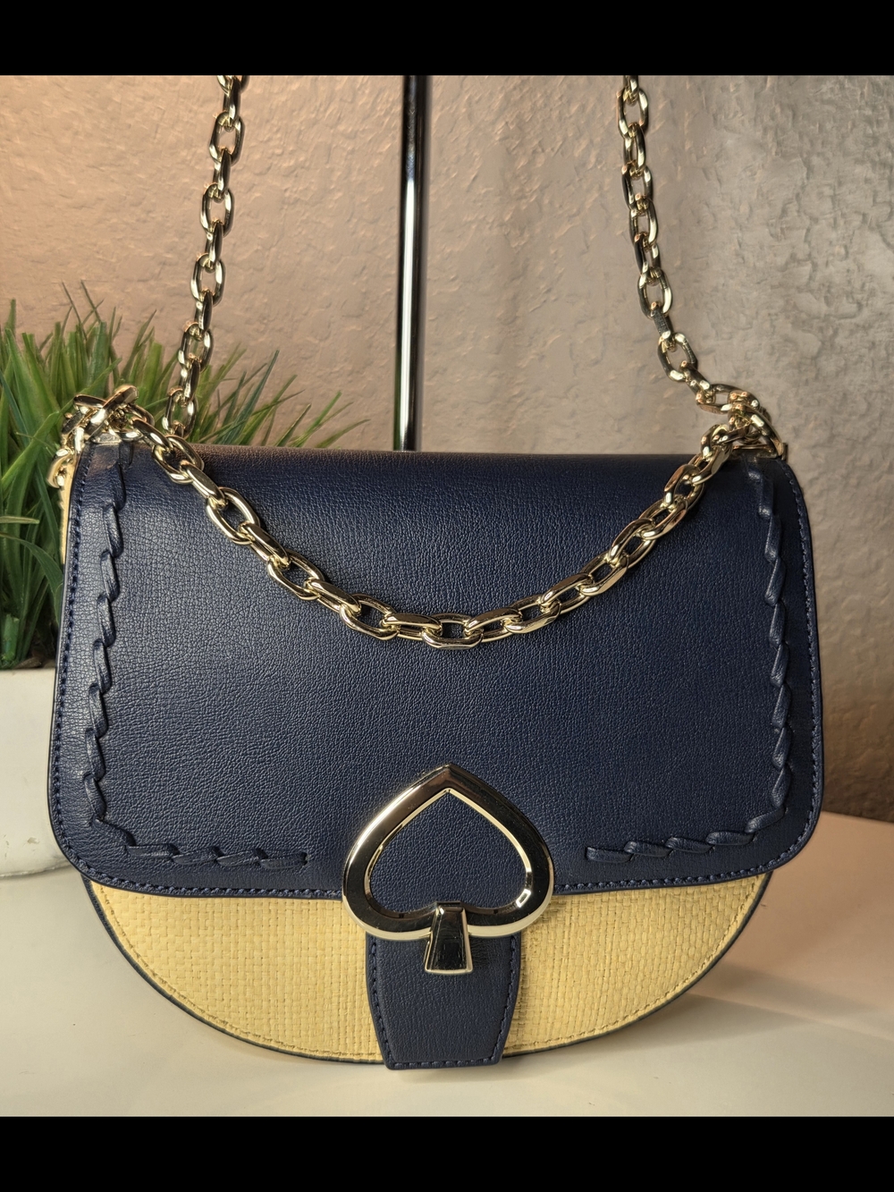 Kate Spade Robyn Straw Medium Chain Saddle Bag Navy Cream WKRU6847 EUC - Picture 2 of 16